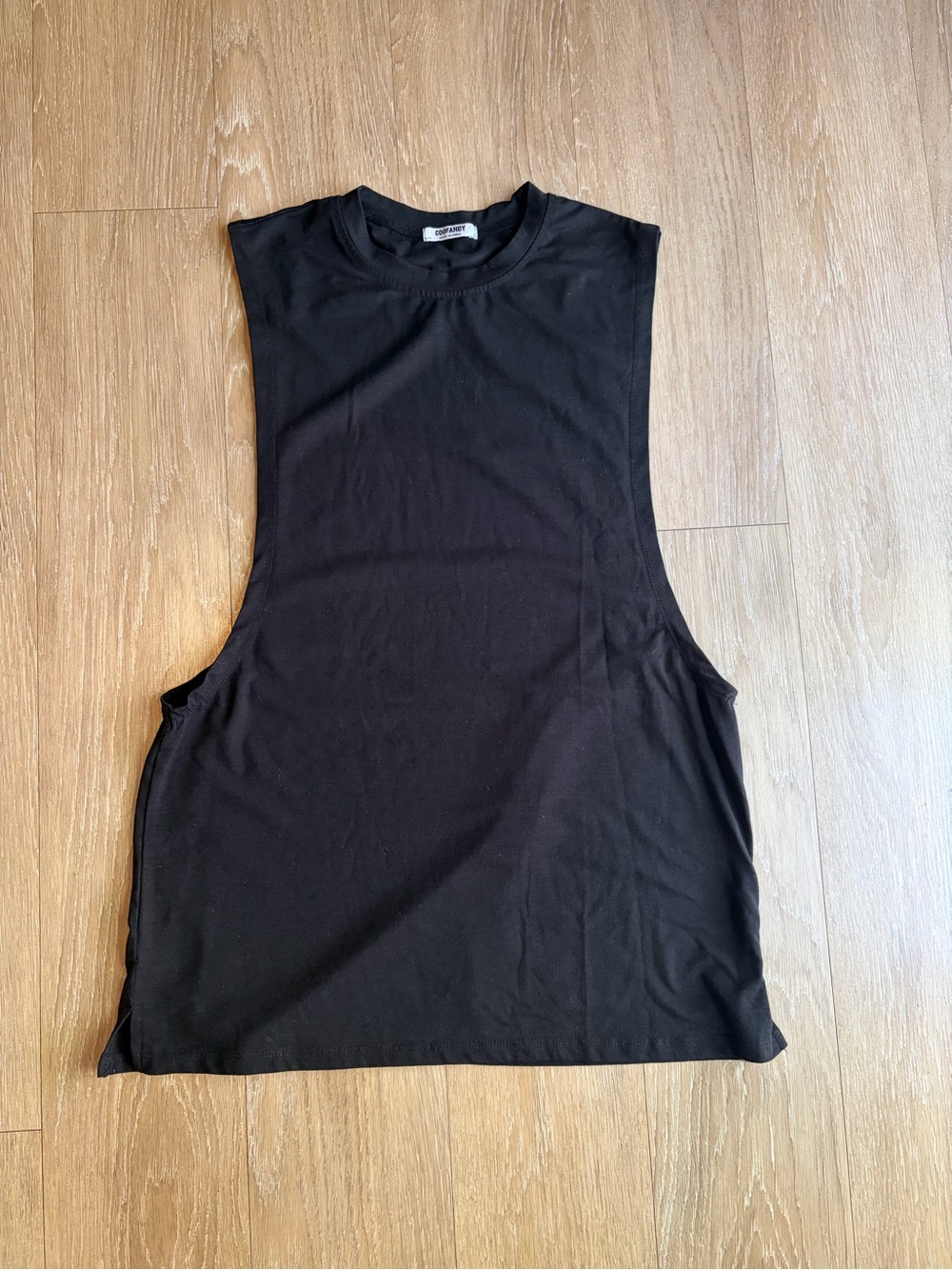 Black Sleeveless Muscle Tee Tank Top